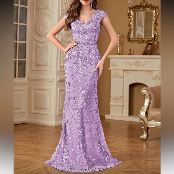 Elegant Purple Evening Gown - Picture 3 of 6